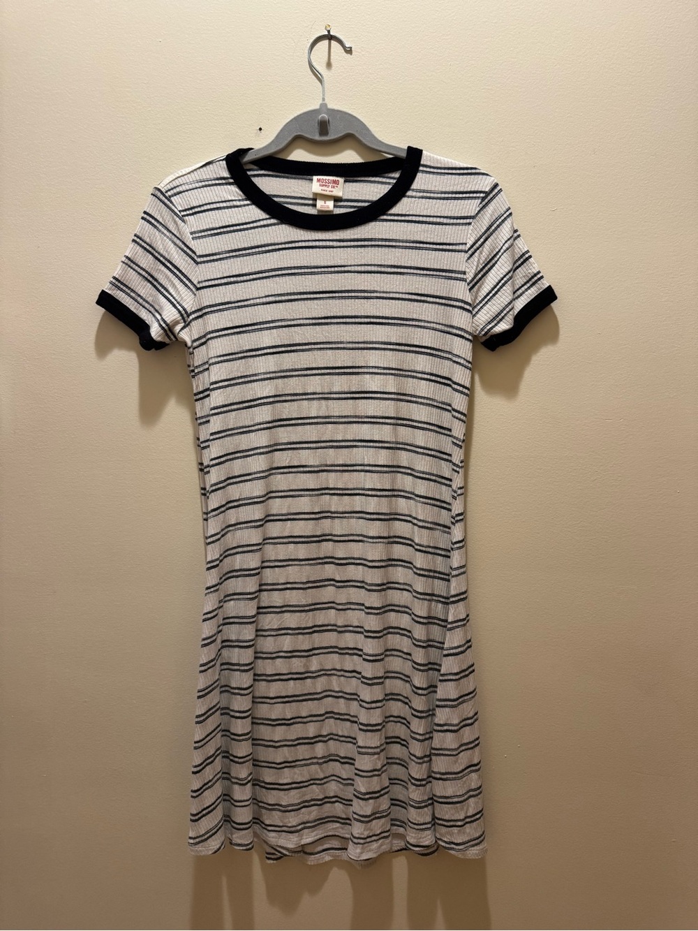 Striped Short Sleeve Tee Dress in White and Navy
